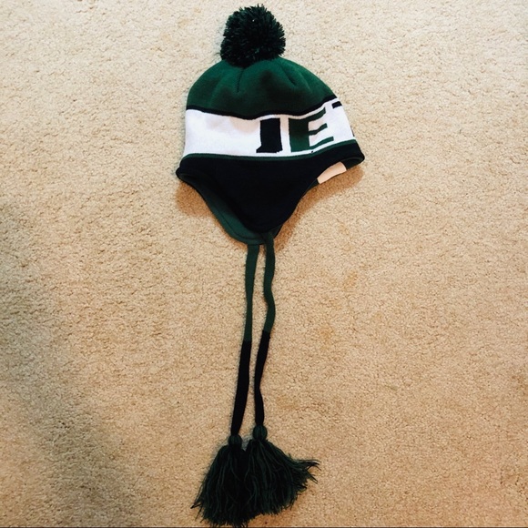 Jets Winter Hat with Flaps & PomPom- Adorable! - Picture 2 of 3